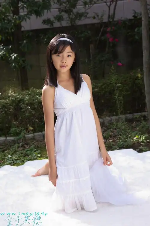 组图今日份的漂亮萝莉之金子美穗