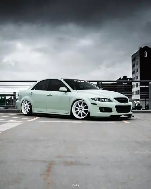 弯道小王子马自达6改装