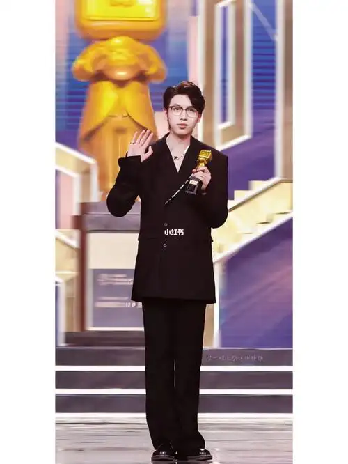 听说百大没有中国boy不愿相信01