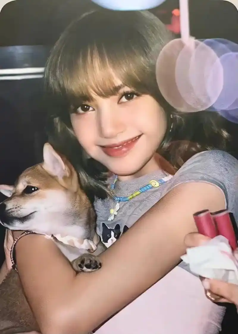 想看看你们手机里的绝美#blackpink 照片#lisa  - 抖音