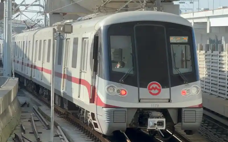 【上海地铁】11号线03型奶咖二世罗山路进站机外后鬼畜起步