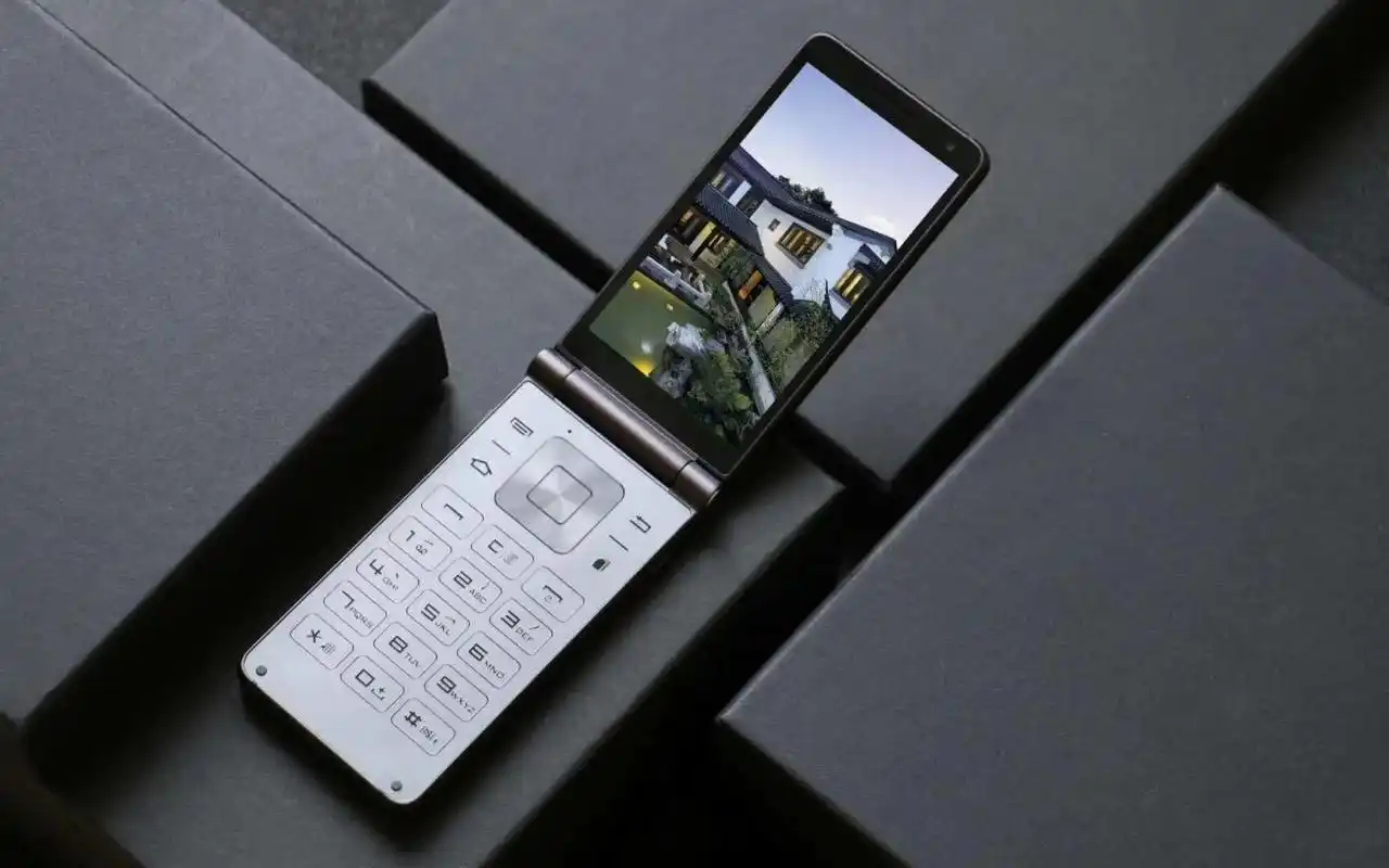 创业者自述都2020年了我为什么还在做翻盖手机