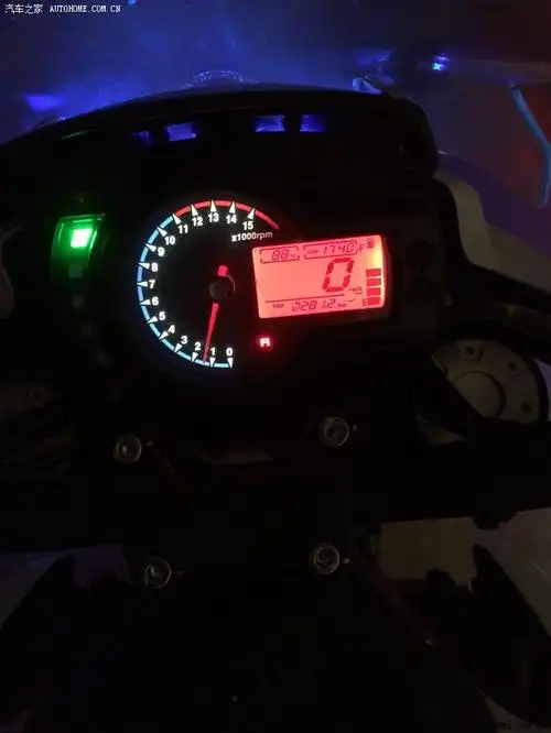 晒晒我的黄龙600求认证求版主射精