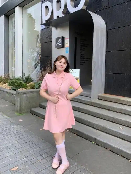 138斤微胖穿搭xl码微胖女生的夏日小粉裙