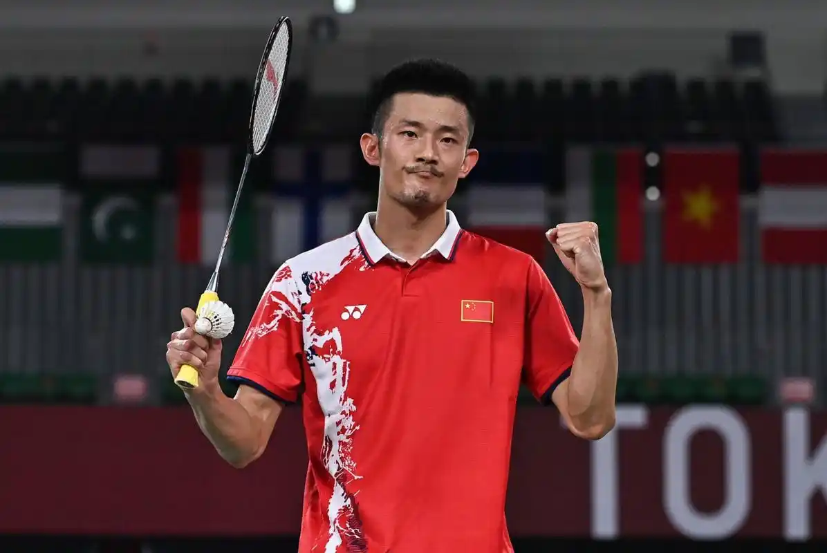 在从伦敦到里约再到东京的三届奥运会上,谌龙分别获得了男单项目的