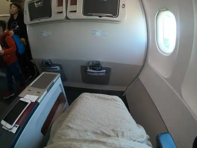 这款座椅在配在320上面其实真的算不错的了