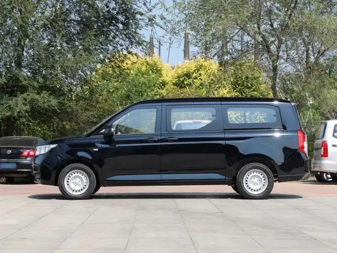 昆明地区五菱征程年初降价狂欢最新报价647万优惠不等人