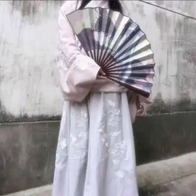 苏七染:古风部位/注意的扇子上魏_女生头像_我要个性网