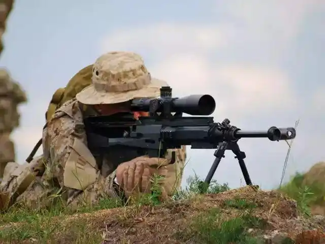 匈牙利gm6山猫狙击步枪可以像突击步枪一样突突