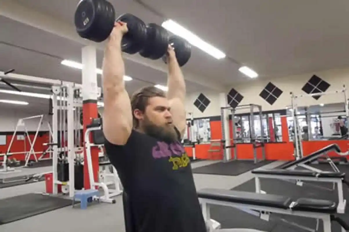 阿诺德推举正确动作 1.