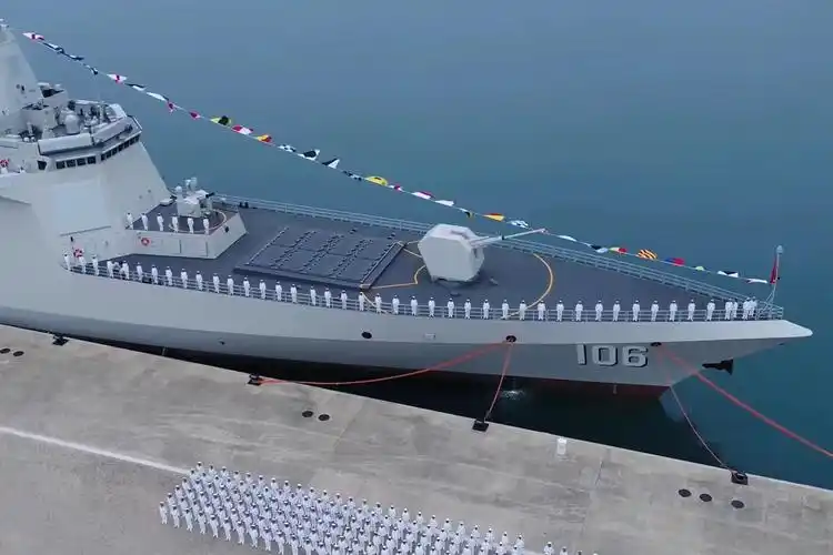 河东三叔 的想法: 055型106号延安舰出镜,万吨巨舰拍照效果… - 知乎