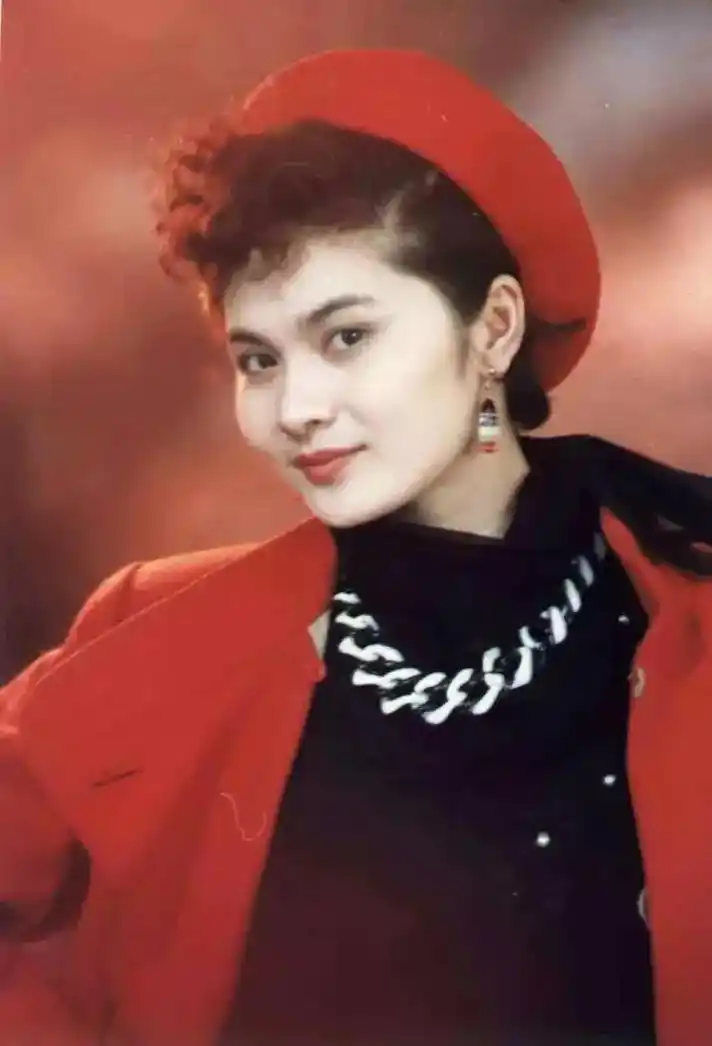 韩月乔.312 出生于山西省晋中市的韩月乔,是中国内地女演员 - 抖音