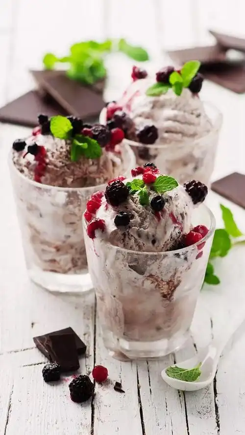 多彩冰淇淋球与雪糕的唯美小清新美图