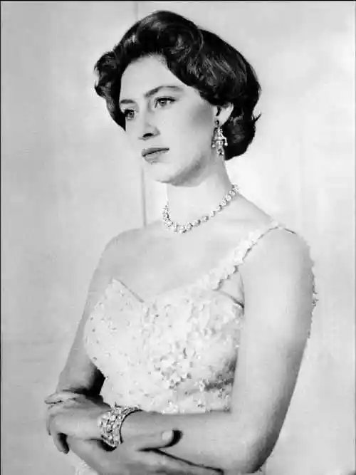 1956年英国玛格丽特公主26岁生日官方肖像照