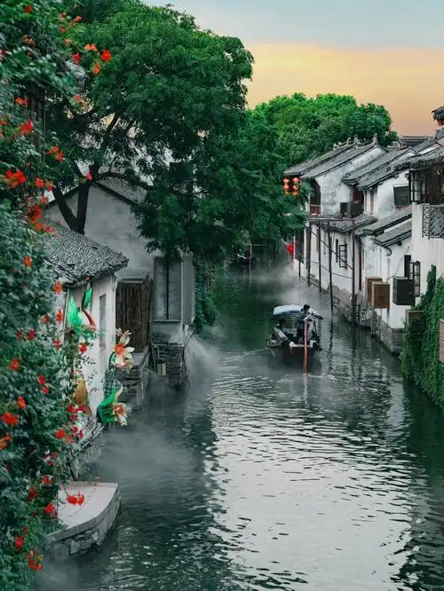 江南古镇中国第一水乡周庄游玩拍照攻略