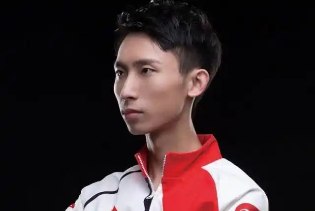 梦泪被邀参加复旦演讲,遭质疑学历低不配去?还是要用实力说话