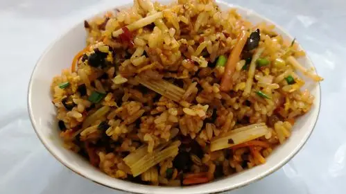 一道风味浓郁,口感宜人的炒饭,贵州怪噜饭,汪哥教你马上学会