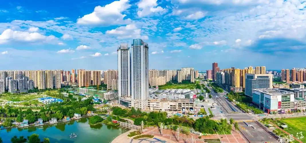 中共成都市温江区委十四届十一次全会举行