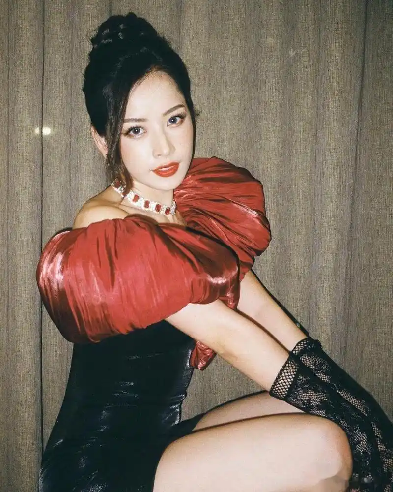 华为代言人越南第一美女芝芙,气质绝佳!