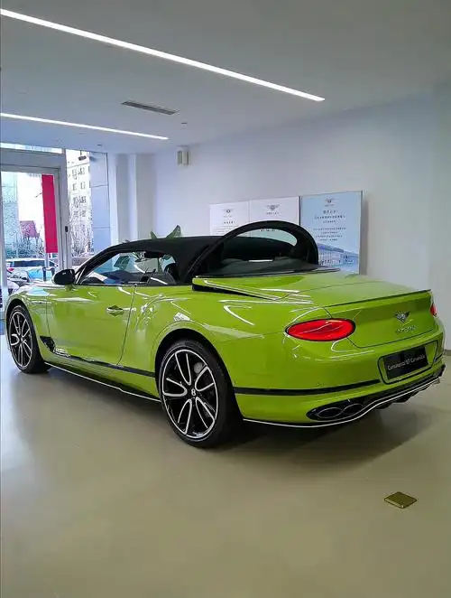 宾利欧陆gt敞篷版,开篷够不够优雅?-度小视