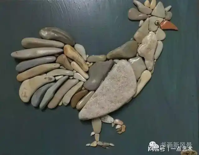 用石头拼画他们是一对最会玩的父子