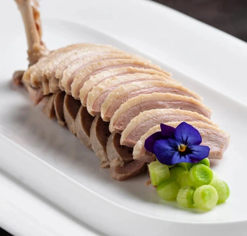 喜讯合肥泓瑞金陵大酒店副总经理荣获中国烹饪协会国际美食委员会