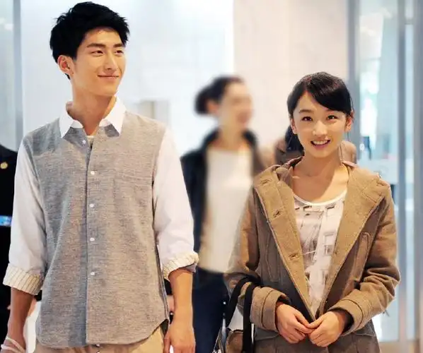 13年过去,周冬雨和窦骁,走上了截然不同的两条路