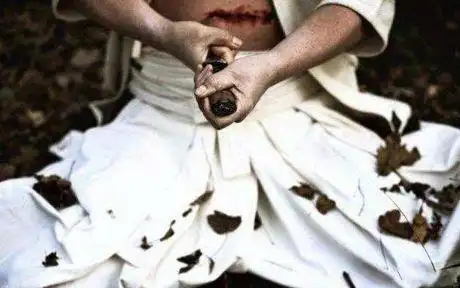 日本武士"切腹"后,为何还叫人砍下自己头颅?_网易订阅