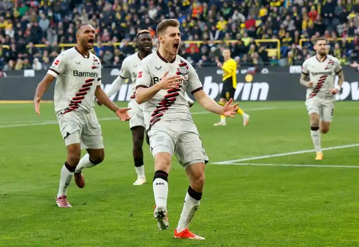 网站首页>新闻>德州>图片新闻>正文 4月21日,勒沃库森队球员斯塔尼