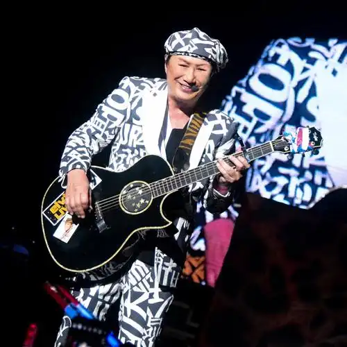 许冠杰巡回演唱会新马云星剧场双飞6天广州往返圣淘沙名胜世界滨海湾