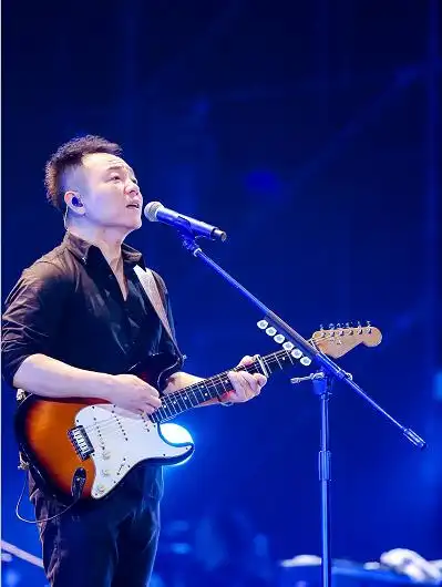 许巍无尽光芒巡回演唱会苏州站