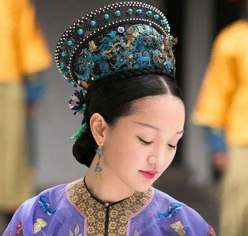《如懿传》定档2021开年 娴主子周迅清宫妃嫔旗头欣赏 唯美典雅
