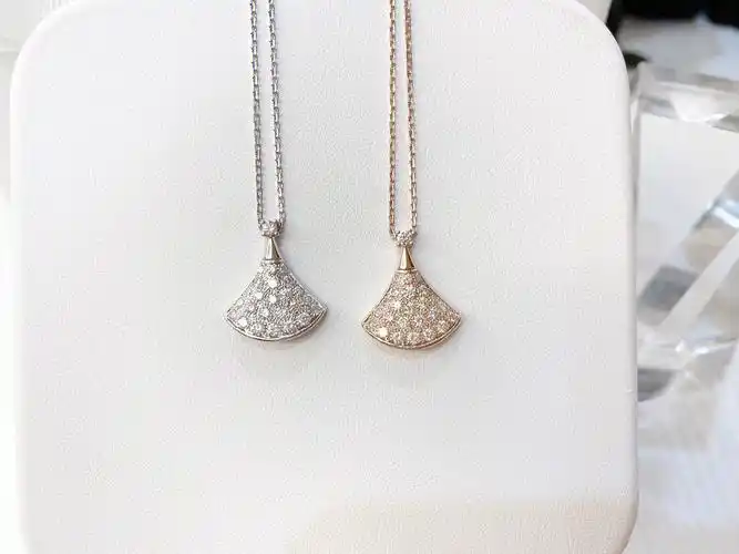 bv 各式各样扇子项链齐全9615