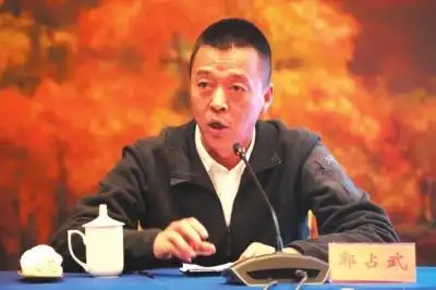 陕西袁家村党支部书记,关中印象体验地创始人郭占武介绍袁家村发展的