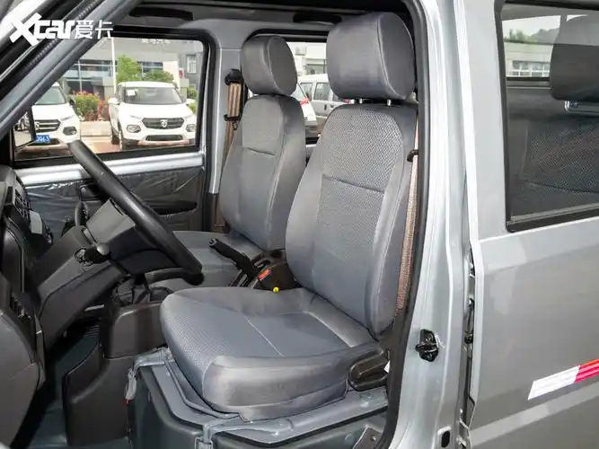 2020款五菱荣光小卡 1.5l 双排基本型