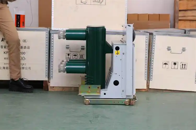 侧装真空断路器vs1-12真空断路器zw32 户内高压真空断路器侧装式