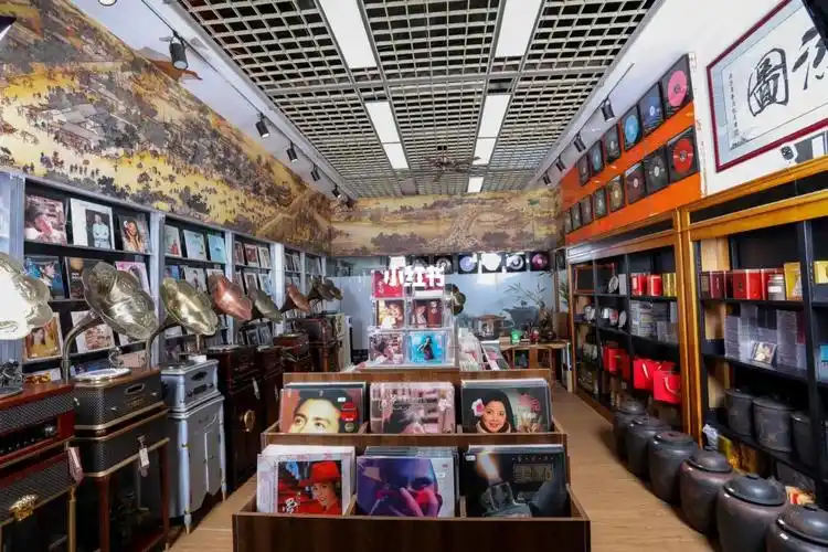 广州探店广东音像城里的宝藏黑胶唱片店