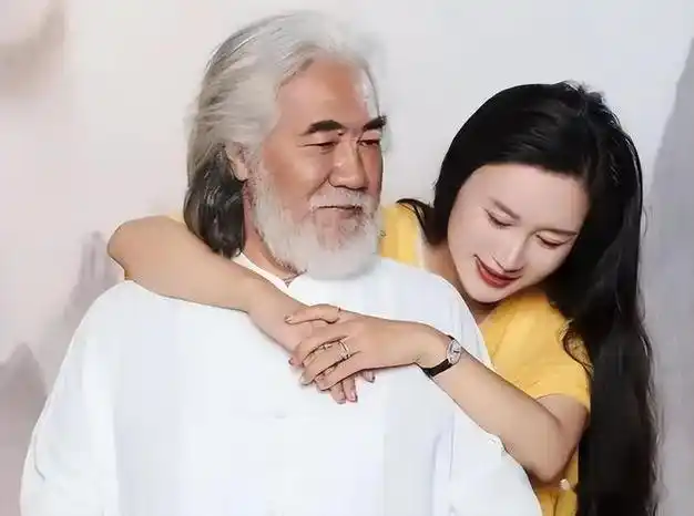 42岁娇妻杜星霖官宣四胎,晒彩超已怀孕50多天|刘涛|何琢言|樊馨蔓