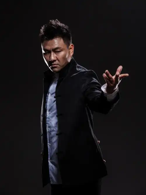 从草根拳王到中华英雄王洪祥人生幸遇武林风