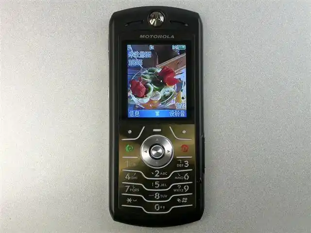 摩托罗拉 l7 音乐拍照直板库存手机 摩托手机批发