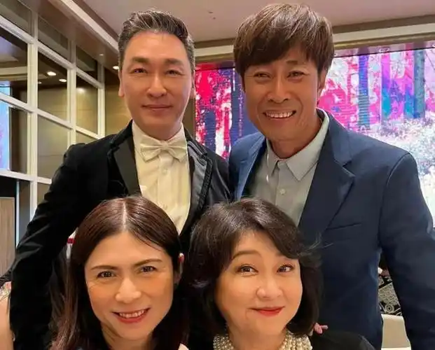 《鹤啸九天》的主演聚会了,还有《莲花争霸》的他