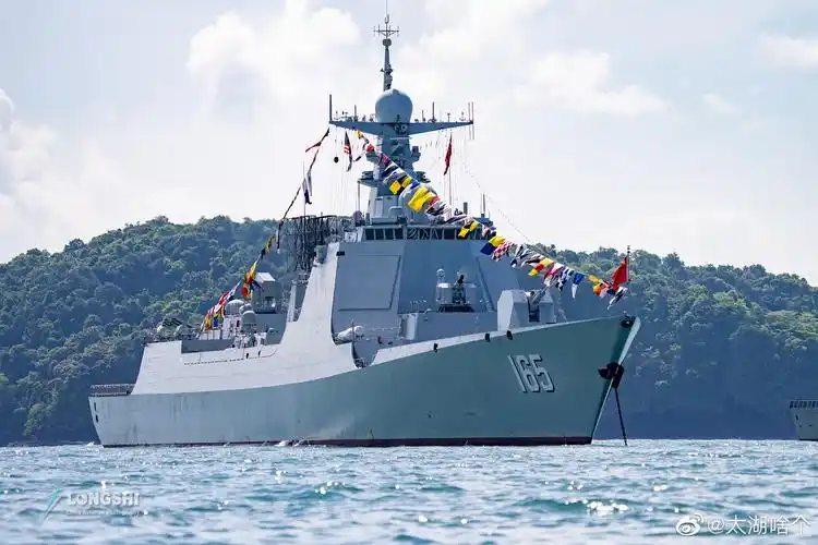 第一次看到中国海军052d导弹驱逐舰……_高清图集_新浪网