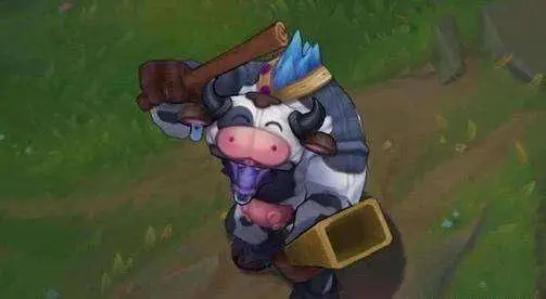 自从拳头设计师上线了牛头的敲钟皮肤之后,召唤师峡谷一度曾经被牛头