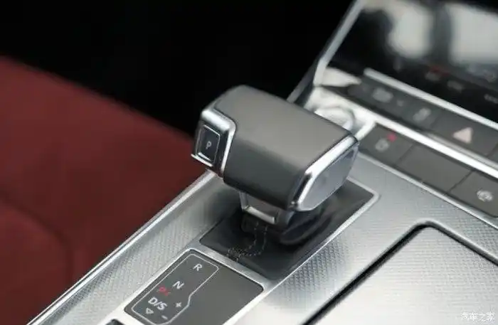 奥迪a6l 2.0t天云灰火速提车记,给大家奉上