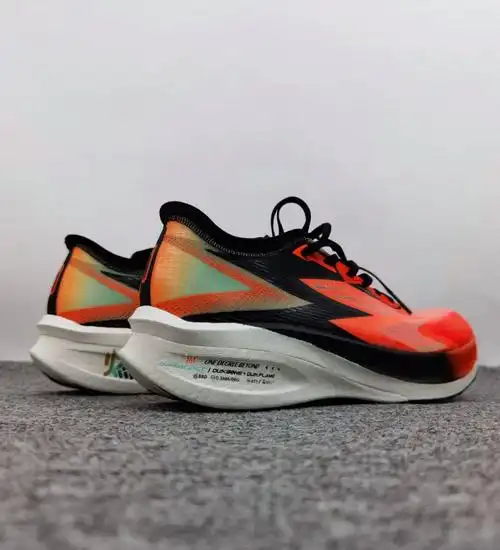 pb碳板竞速跑鞋运动鞋轻便透气减震专业马拉松跑步鞋飞燃361男鞋