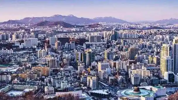 自1960年代开始,首尔江北的高楼大厦有