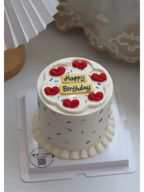 简约小蛋糕四寸小蛋糕