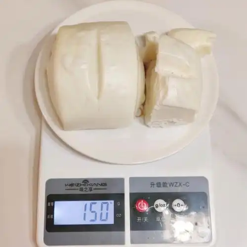 下次只吃100g馒头应该稍友好一点;5.这餐血糖波动