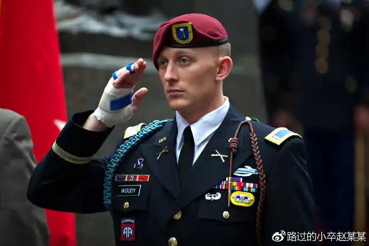 如1名获得了绿色贝雷帽的特种部队军人被重新分配到了非特战单位,但其