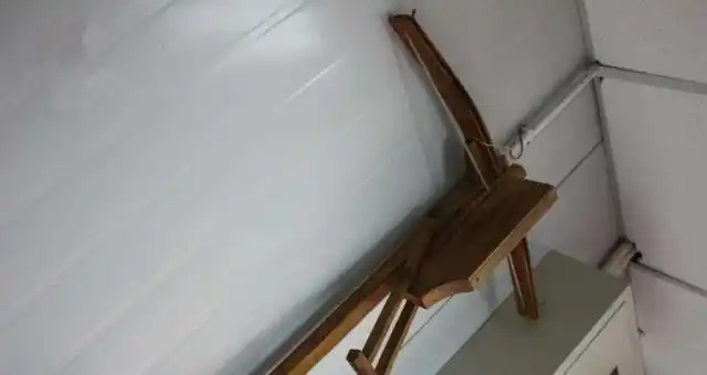 双矢并射连发弩发射过程为拉弦,发射,钩弦杆三个阶段,同时配合以自动